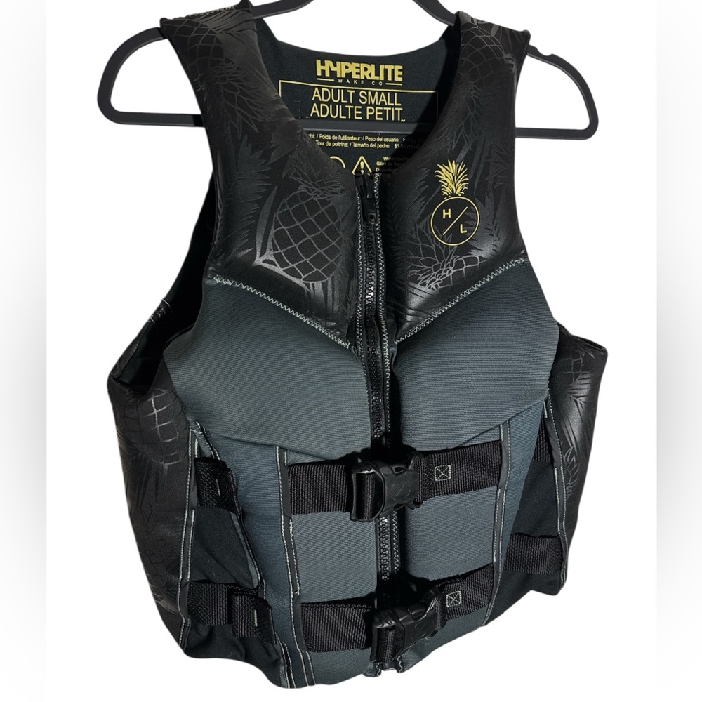 Hyperlite Wake Co Adult Small Vest Black water sports vest